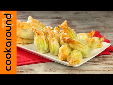 Fiori di zucca fritti in pastella con alici e ricotta