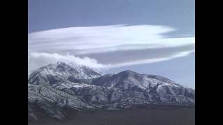 Caifanes  - Amárrate a un escoba y vuela lejos