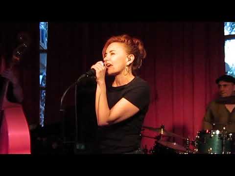 Hillbilly Moon Explosion -  Chick habit, Live in Finland 2013