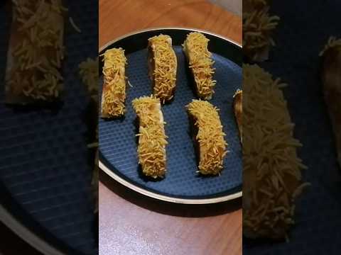 Bread snacks recipe#food #shorsts#shortsvideo#cooking #viralshorts#viralvideo#youtubeshorts#recipe