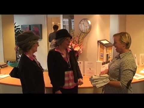 Truus en Trien als vrijwilligers