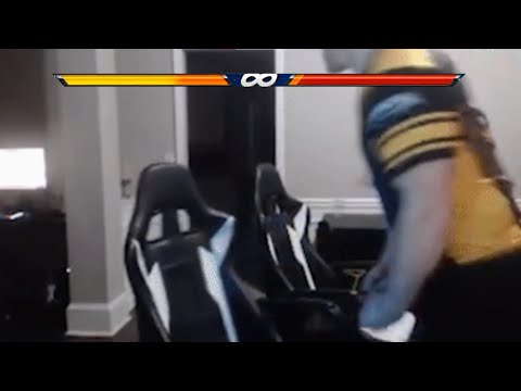 QvoFred Punches His Chair During the 2021 Smite World Championship (HILARIOUS)