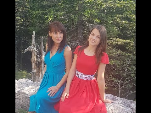 Cel ce-aprinde sus pe cer - Alina Mateciuc si Clara Apachitei