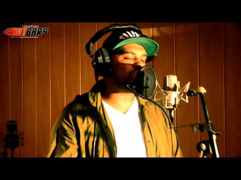 Blade Brown - Urban Flash - #HotBarsLive Season 3 Ep1 (www.UrbanFlash.net)