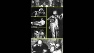 Cento mani e cento occhi