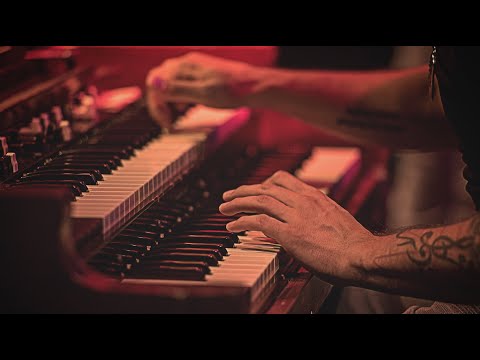 Raphael Wressnig on Hammond B-3 Organ