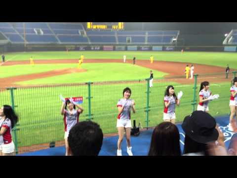 Lamigo jump on 2015.03.14 (Lamigo vs Brothers)