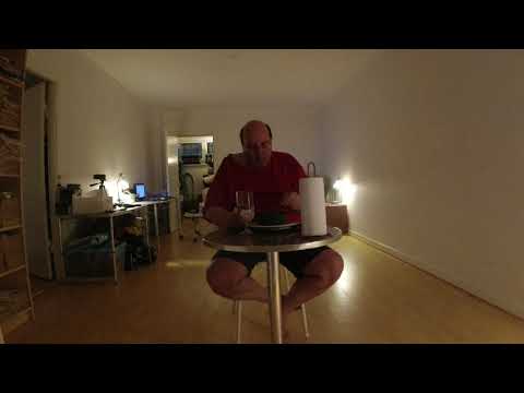 MongoTV_7136 - Min Aftensmad - DANISH MUKBANG - Del 2 - RAVIOLI De Luxe Med PØLSE og OST og TOMAT