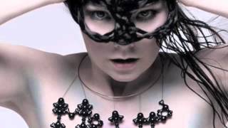 Bjork - Who Is It? (Carry my joy on my left, carry my pain on my right)