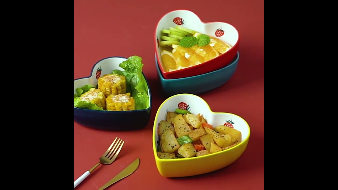 Ceramic Heart-shape Strawberry Serving Bowl
