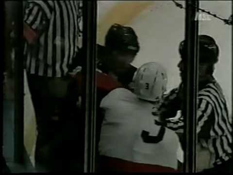 Chris Simon vs Zdeno Chara Round 2