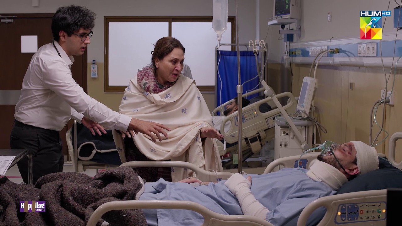 Is Nafrat Bhari Jang Ne... Maa Ka Dil Cheer Diya!! - Baar-e-Wafa - HUM TV