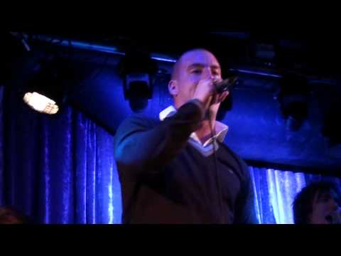 FRISPRÅKARN "Dagen ni föds" (Live på O-baren, stockholm)