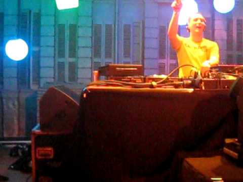 Luminosity Before the Energy 2010 (04-03 03h12) - Fast Distance