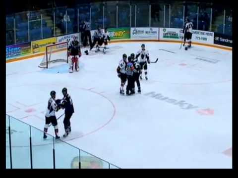 Kenton Miller vs Adam Lowry