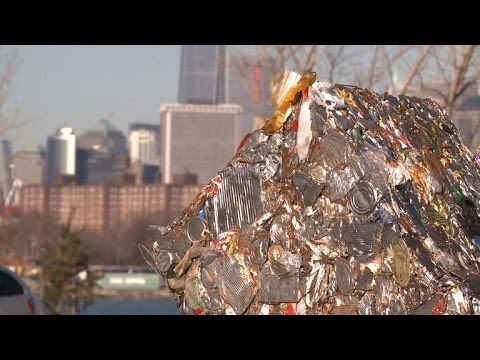 New York opens one of the world's biggest recycling facilities
