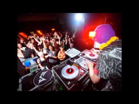 DJ Ishe- Alien Bass ft. DJ Madeline