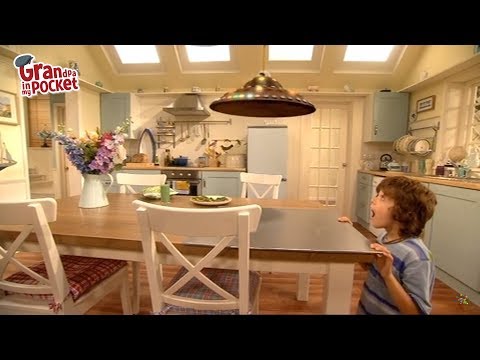 Grandpa in My Pocket - Captain Dumbletwit's Spaceship Cake | Series 1