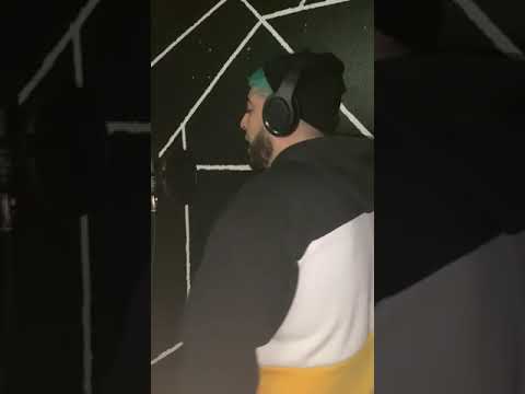 Dividien2 Ban2 Kenniel Freestyle