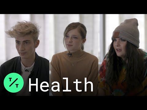 Teen Ex-Vapers Say 'Juuling' Nearly Cost Them Their...