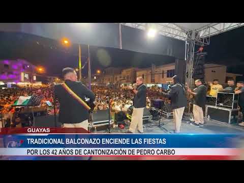 Pedro Carbose realizó el tradicional balconazo, lo enciende las fiestas de aniversario