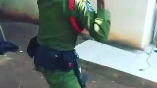 Download lagu Viral' lihat aksi hansip ini bikin ngeri.... mp3