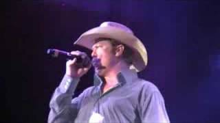 Tracy Lawrence - Texas Tornado LIVE