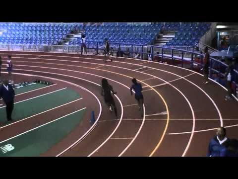 2013 PSAL Queens Borough Championships 4x200m Girls final section 1