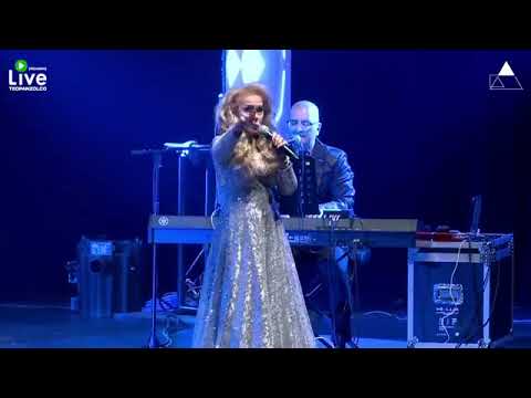 Manoella Torres, celebrando 50 años de trayectoria