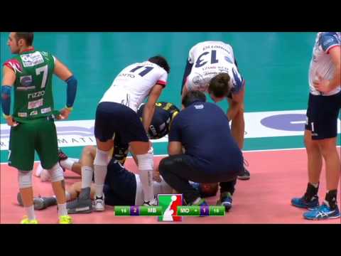 Earvin Ngapeth knocked out Jovovic with a terrible pipe