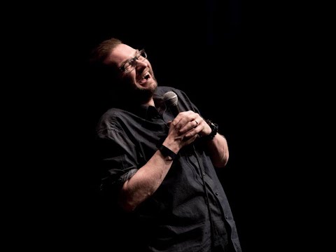 Seven minutes of classic one-liners by Gary Delaney:Funny gags from 'Comedy Club Classics 2000-2013'