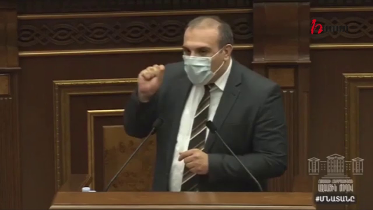 Քաղաքական մշակույթի մասին խոսող մարդը ինչպե՞ս կարող է դուրս գալ դահլիճից, երբ խոսում են իր մասին