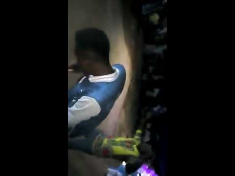 Shuga Blaz - Street performance