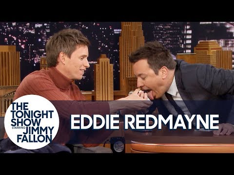 エディ・レッドメインがジミー・ファロンのためにマジックトリックを披露 (Eddie Redmayne Performs a Magic Trick for Jimmy Fallon)