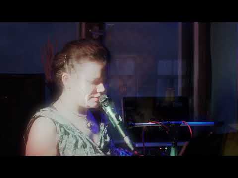 Inese Bērziņa - little stone LIVE in ILLUSIUM