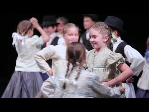 Újbudai Babszem Táncegyüttes - Nemzeti Színház 1. rész