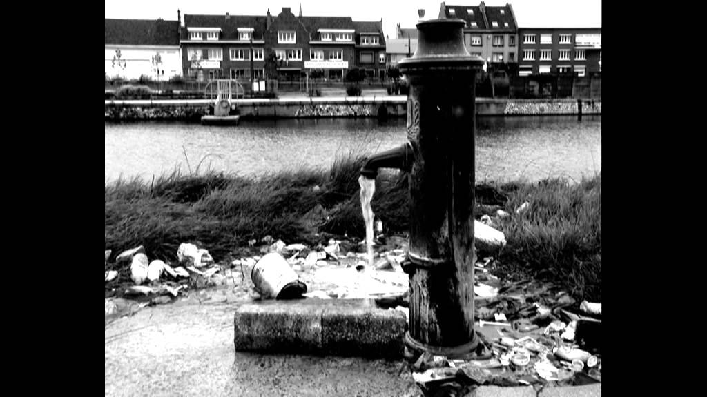 Miniature de la vidéo Trailer LES ÉCLATS - Festival de Cine 4+1 (2012) du film Les Eclats (Ma gueule, ma révolte, mon nom)