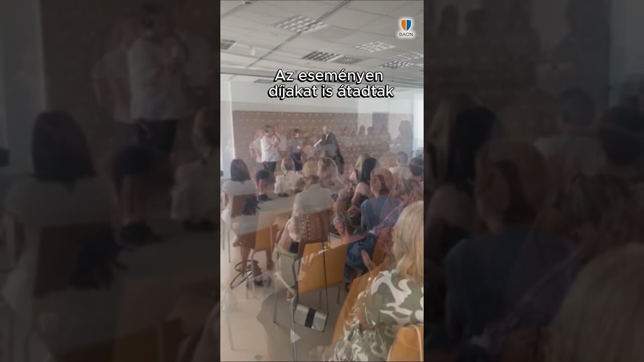 Díjátadóval zárták a tanévet Kecskeméten, ezúttal a pedagógusok kaptak elismeréseket