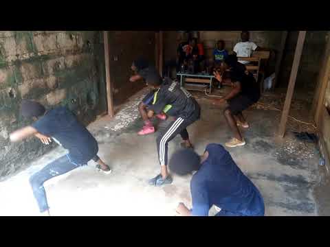 TNT feat MANI BELLA TU ES QUI ? Clip officiel