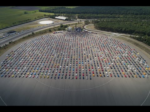 1326 Mustangs in Guiness world record parade in Belgium lommel 1001 mustang parade