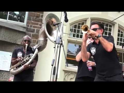 Schmackes Brass Band plays "Sweet Sue"