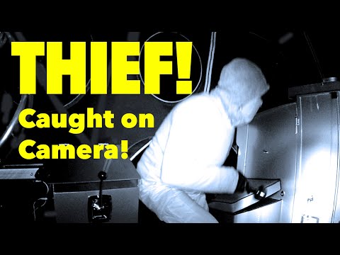 THIEF CAUGHT ON CAMERA! Narrowboat Burglar Chased NAKED Along the Towpath! - Ep. 82