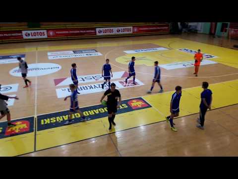 Iskra Gdynia -  AP KP Gdynia  2 - 0, turniej POZPN Starogard 2017