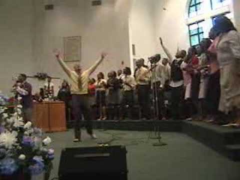 In HIS Presence Gospel Choir - He's Working It OUT!!!