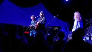 Everybody Loves You - Larry Campbell and Teresa Williams featuring Greg Leisz