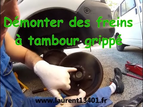 comment demonter frein arriere clio 1