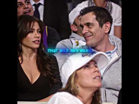 The man appeared on the stadium kiss cam./🎬Modern Family Season 1/#film  #edit #edit #ModernFamily