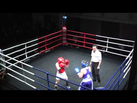 Boxkampf von Babette Lasch (Boxclub Aarau) , Sternensaal Bümplitz 21 Dezember 2013