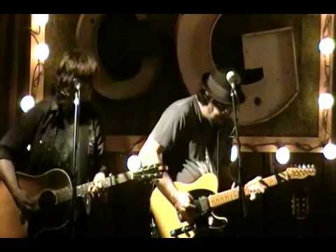Amy Ray and Lindsay Fuller - Solitary Man @ Common Grounds Waco TX