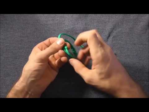 How To Make An Adustable Paracord Rastaclat Friendship...